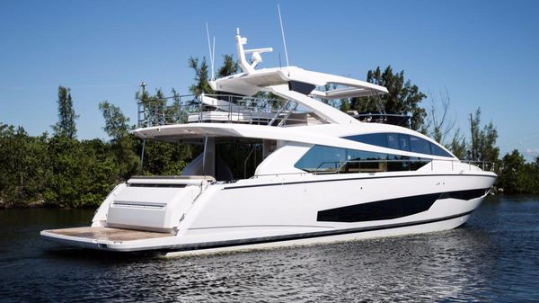 Pearl 80 Yacht