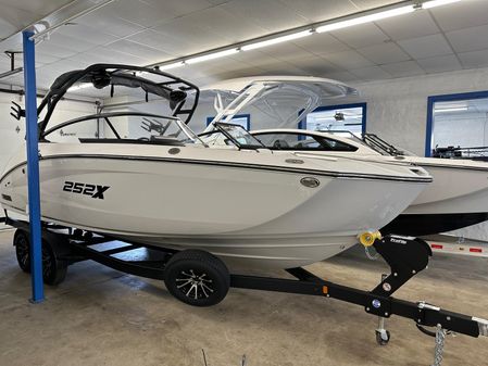 Yamaha-boats 252XE image