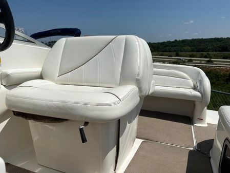 Larson CABRIO-254-MID-CABIN image