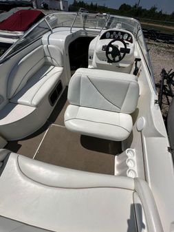 Larson CABRIO-254-MID-CABIN image