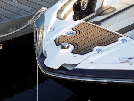 Yamaha Boats 242 Limited SE Series image