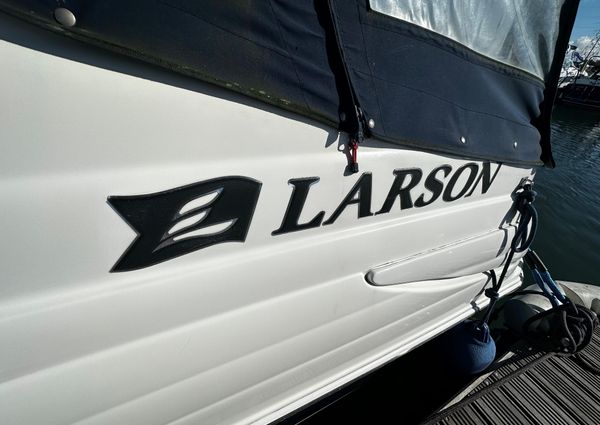 Larson CABRIO-240-MID-CABIN image