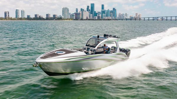 Deep Impact 399 Cabin