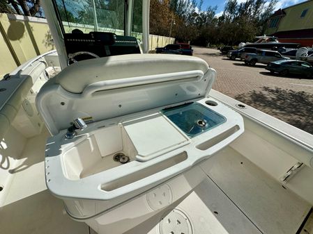 Everglades 273 Center Console image