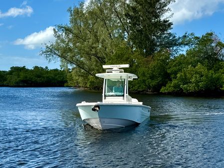 Everglades 273 Center Console image