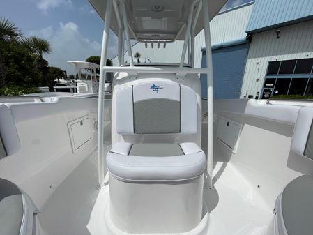 Aquasport 2300 Center Console image