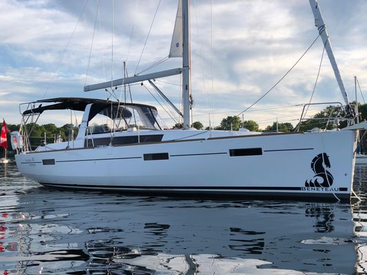 Beneteau Oceanis 41 - main image