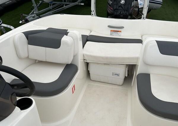 Bayliner E5-OPEN-BOAT-DAY-CRUISER image