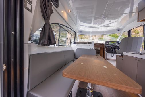 Beneteau Antares 11 OB FLY image