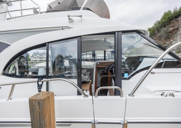 Beneteau Antares 11 OB FLY image