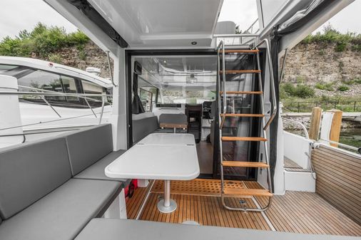 Beneteau Antares 11 OB FLY image