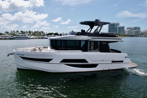 OKEAN Flybridge 50 image