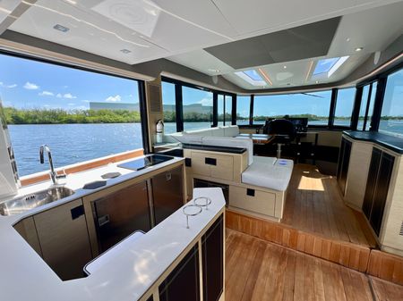 OKEAN Flybridge 50 image