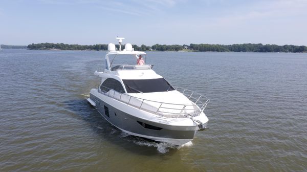 Azimut 55 image