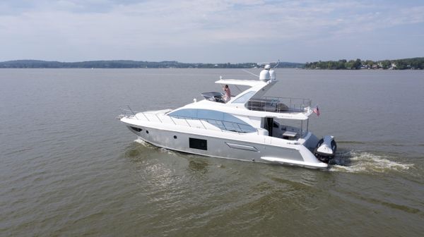 Azimut 55 image