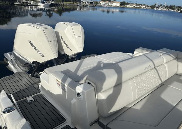 Sea Ray 290 SDX OB image