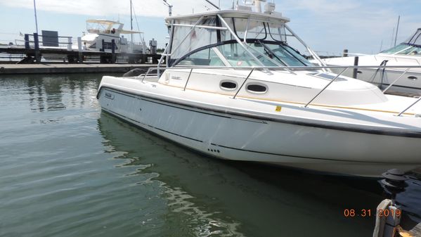 Boston Whaler 295 Conquest WA image