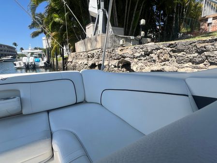 Sea Ray 240 Sundeck image