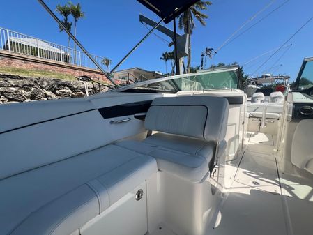 Sea Ray 240 Sundeck image