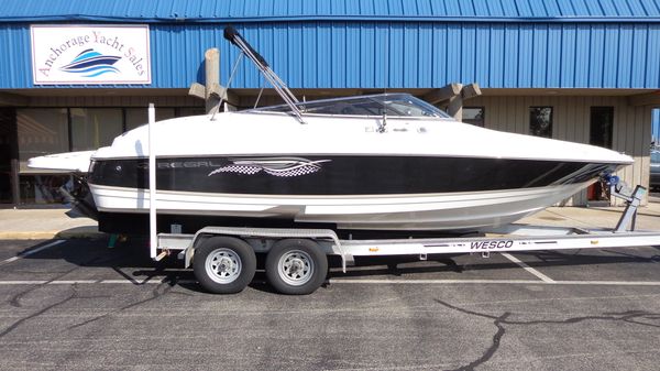 Regal 2400 Bowrider 