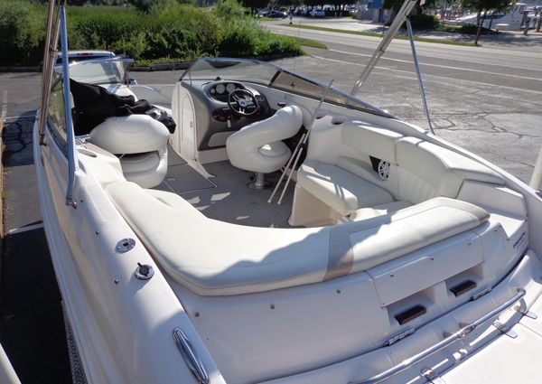 Regal 2400-BOWRIDER image