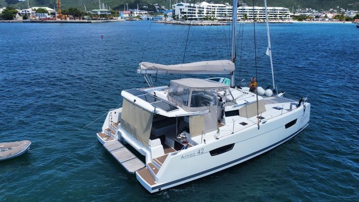 Fountaine Pajot Astrea 42 - main image