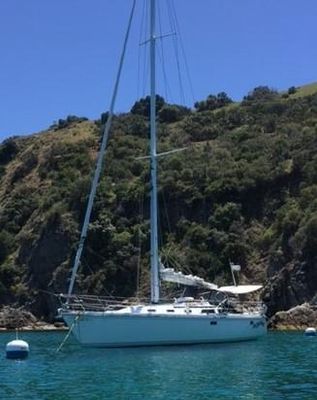 Catalina 42 - main image