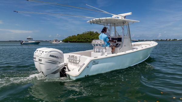 Stuart 27 Center Console 