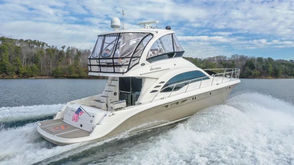Sea Ray 52 Sedan Bridge