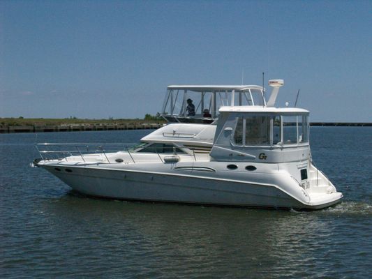 Sea Ray Hardtop 420 Aft Cabin - main image