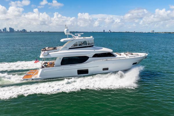 Ocean Alexander 70E Motoryacht - main image