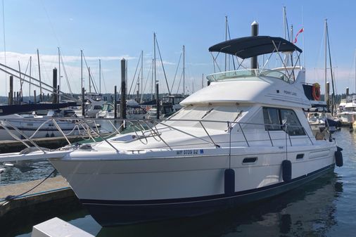 Bayliner 3388 Command Bridge Motoryacht image