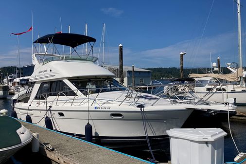 Bayliner 3388 Command Bridge Motoryacht image