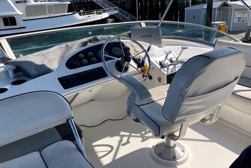 Bayliner 3388 Command Bridge Motoryacht image