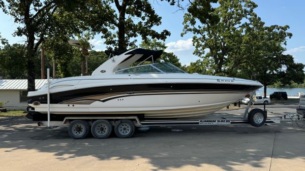 Sea Ray 290 Bow Rider 