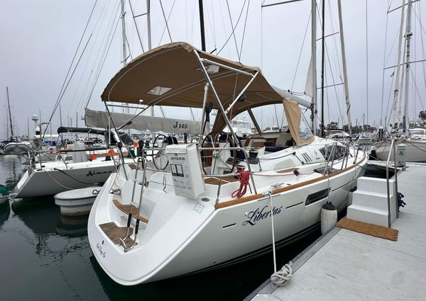 Jeanneau Sun Odyssey 42 DS image