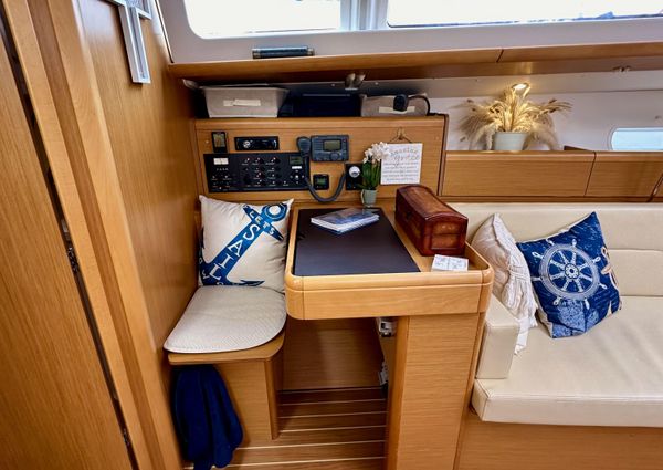 Jeanneau Sun Odyssey 42 DS image