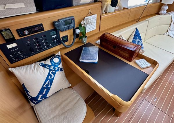 Jeanneau Sun Odyssey 42 DS image