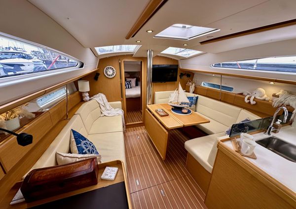 Jeanneau Sun Odyssey 42 DS image