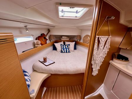 Jeanneau Sun Odyssey 42 DS image