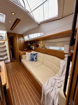 Jeanneau Sun Odyssey 42 DS image