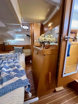 Jeanneau Sun Odyssey 42 DS image