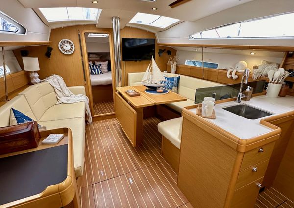 Jeanneau Sun Odyssey 42 DS image