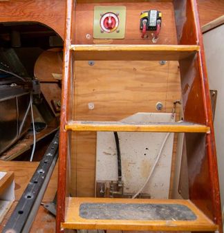 Benford 34-SAILING-DORY-BADGER image