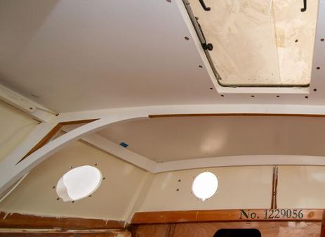 Benford 34-SAILING-DORY-BADGER image