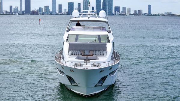 Azimut 95 Raised Pilothouse image