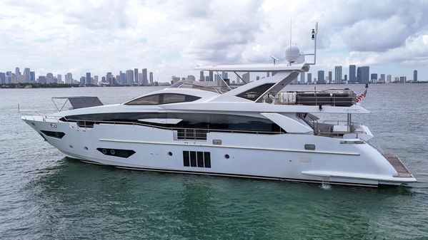 Azimut 95 Raised Pilothouse image