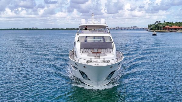 Azimut 95 Raised Pilothouse image