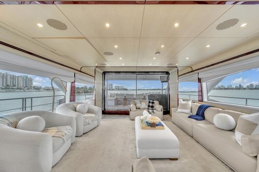 Azimut 95 Raised Pilothouse image