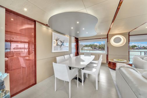 Azimut 95 Raised Pilothouse image